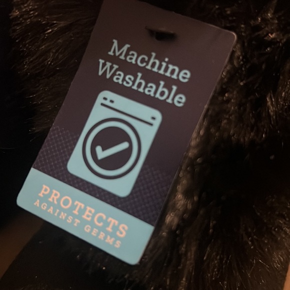 NWT Isotoner signature indoor and outdoor super comfortable slippers size 6.5 -7 - Picture 3 of 7